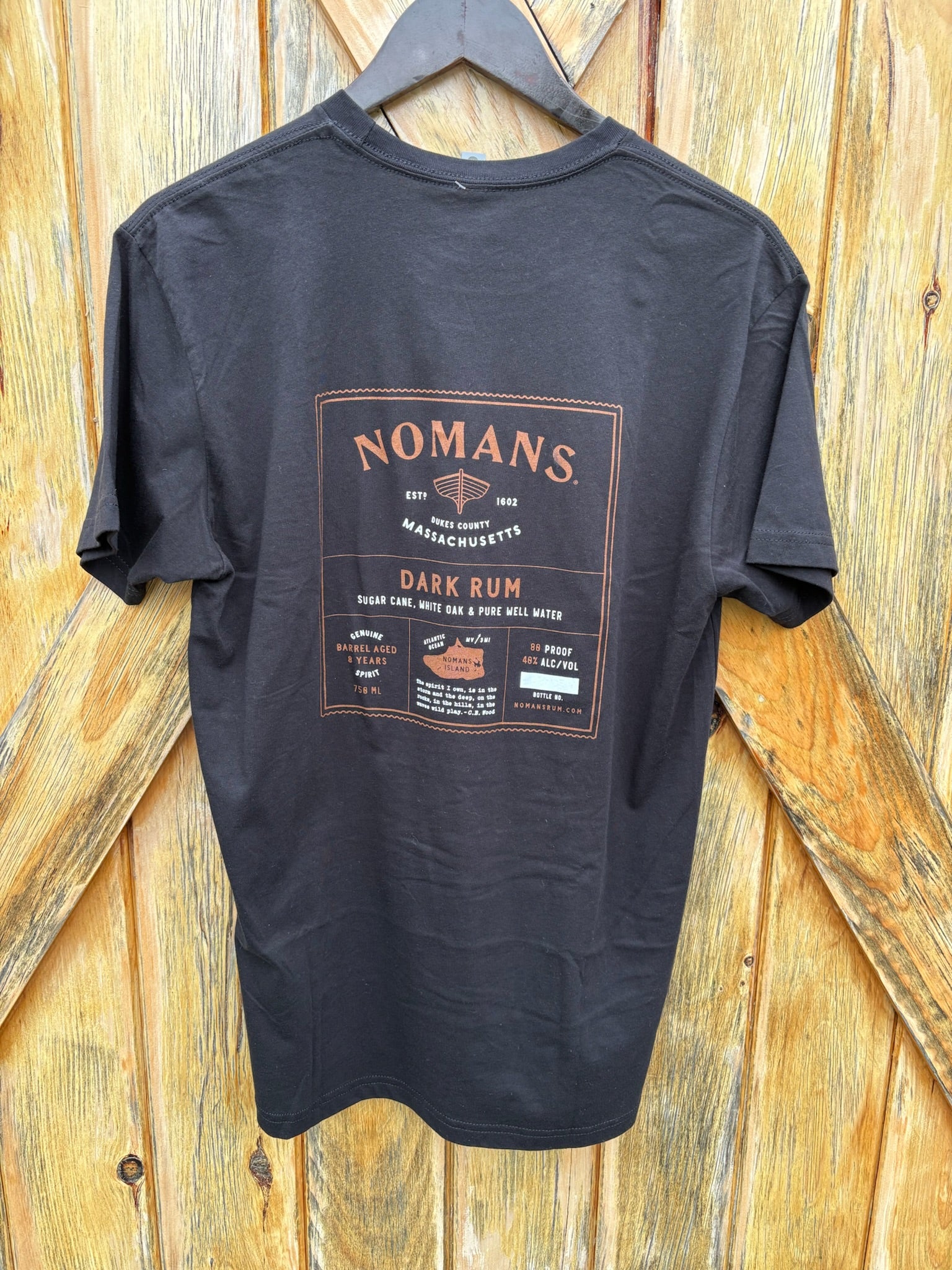 Nomans Rum Label Tee – Nomans MV